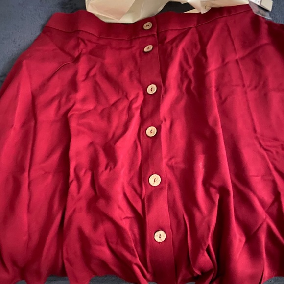 Skirt - Picture 1 of 2